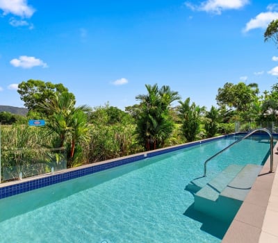 2 bedroom Swim Out - Lap Pool with Sun Loungers
