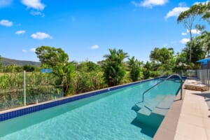 2 bedroom Swim Out - Lap Pool with Sun Loungers