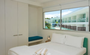 2 Bedroom Golf & Mountain View Apartment